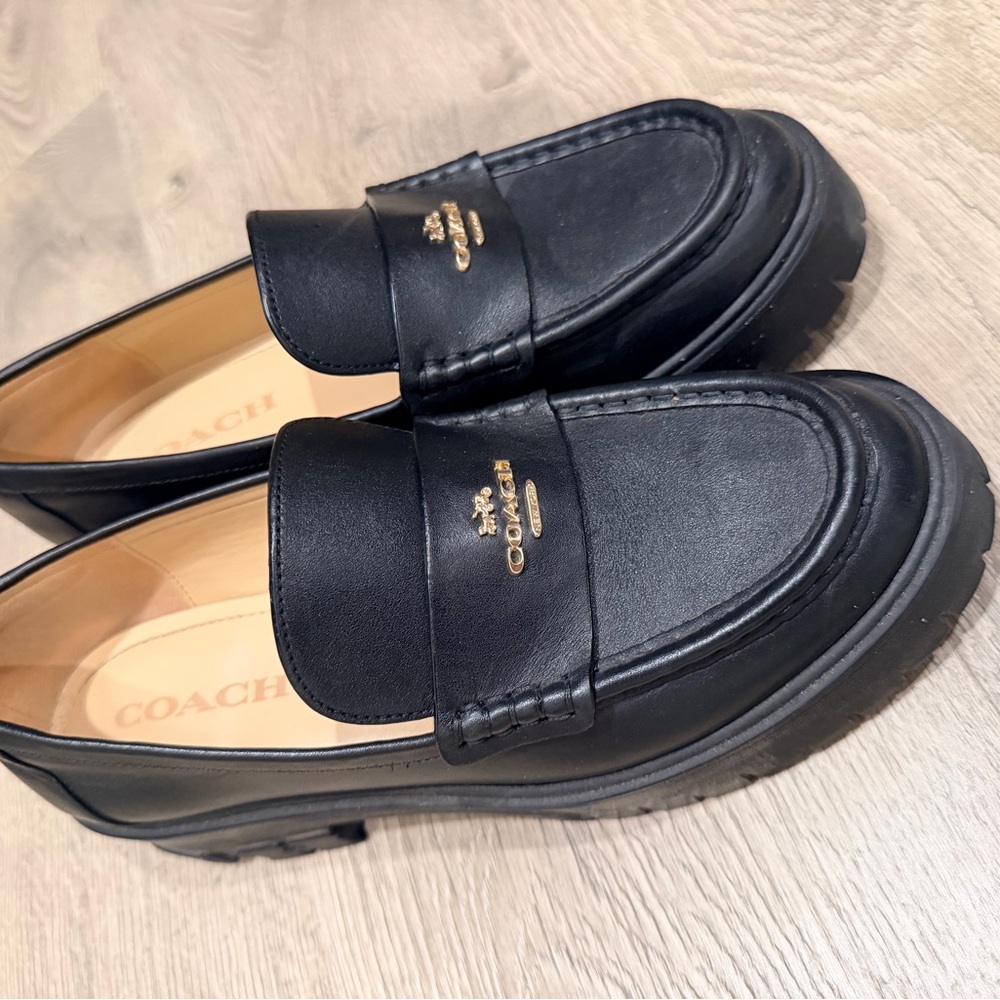 Coach Ruthie Loafer - Picture 2 of 5